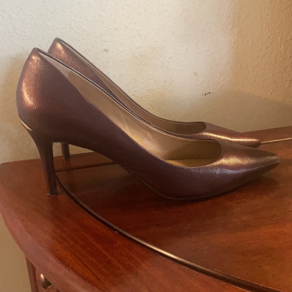 Calvin Klein Gayle Pump Size 11 - Picture 3 of 6
